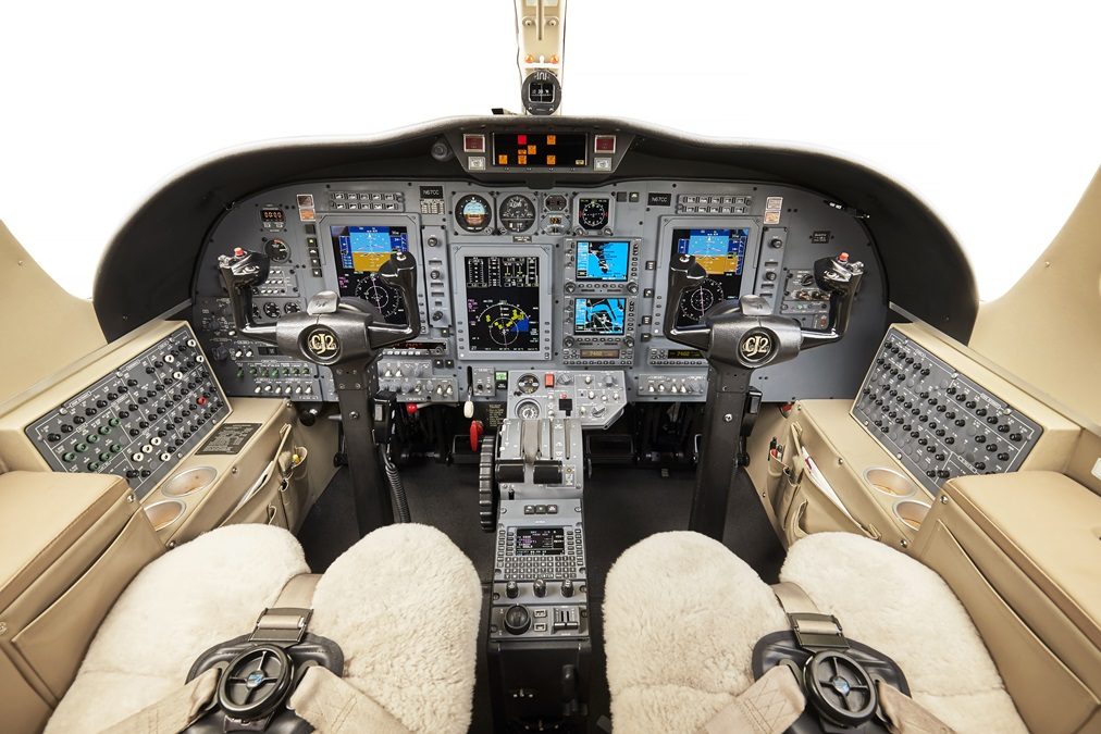 Citation CJ2 flight deck