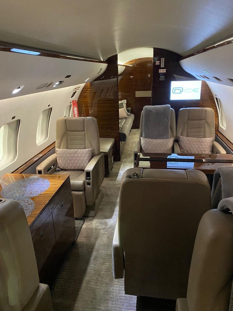 Global Express cabin