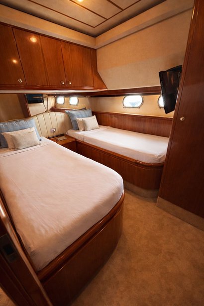 Ferretti 680