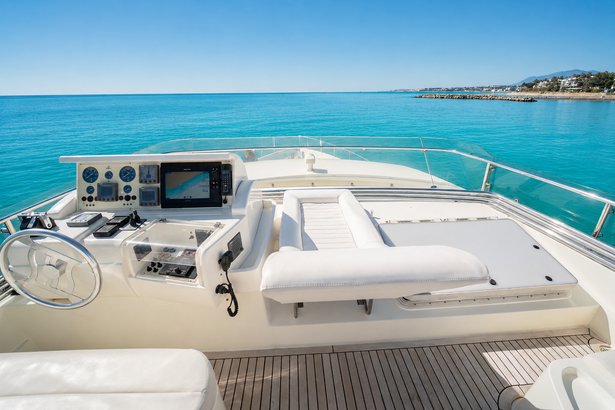 Ferretti 680