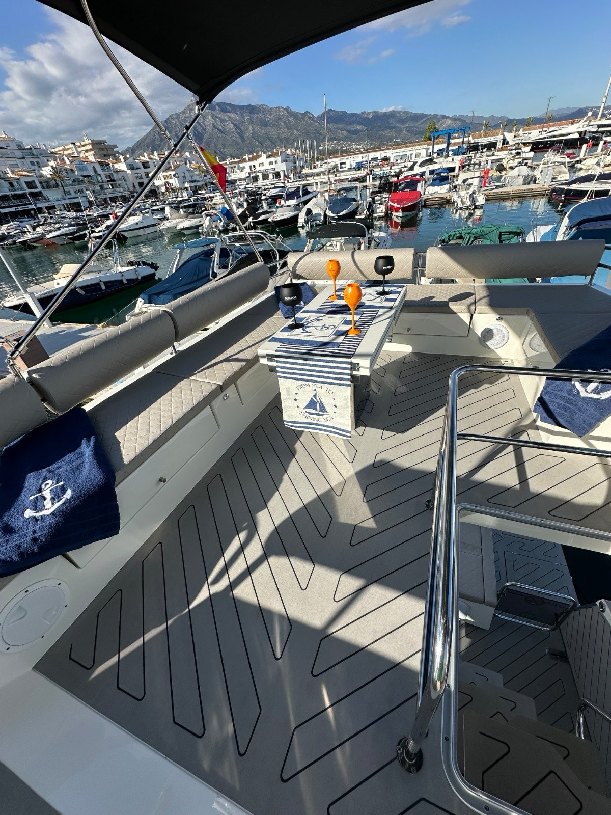 Maestro aft deck and dining
